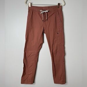 Vuori Women's Straight Leg Pants in Rust